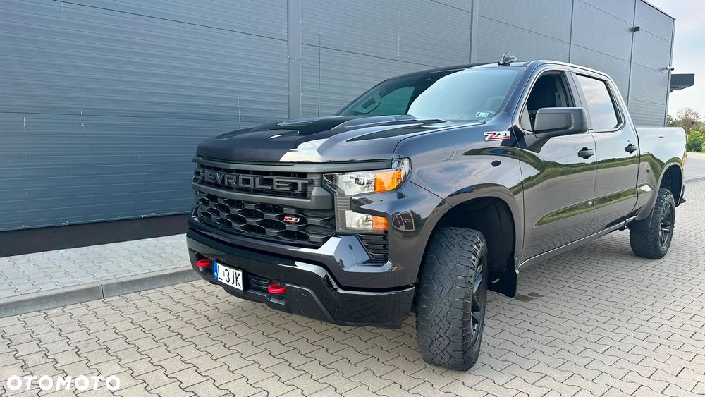 Chevrolet Silverado - 2