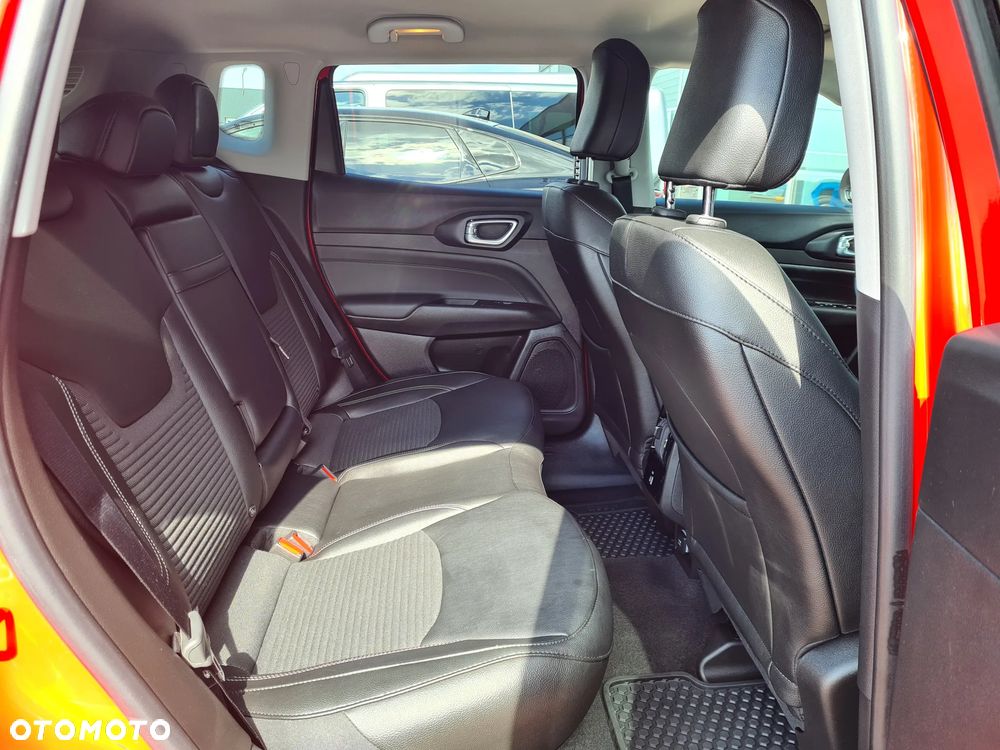 Jeep Compass 1.5 T4 mHEV Night Eagle FWD S&S DCT - 24