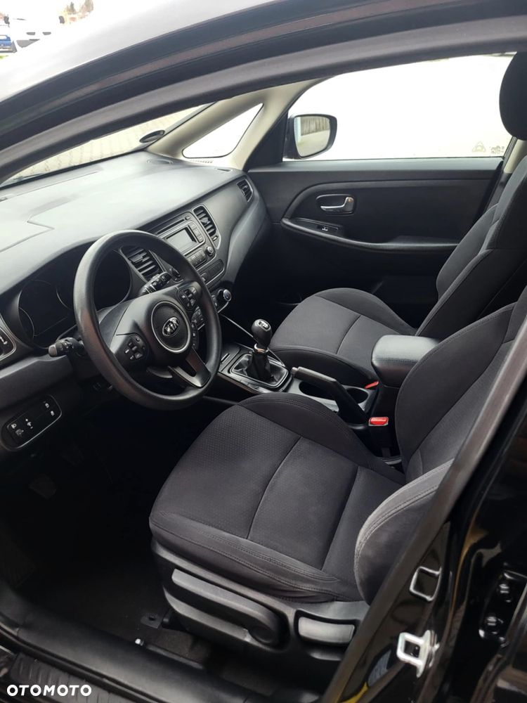 Kia Carens 1.7 CRDi 115 Dream-Team Edition - 8