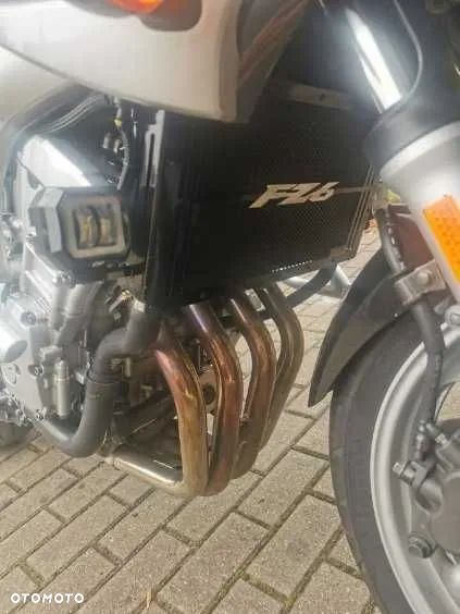 Yamaha FZ6 - 3