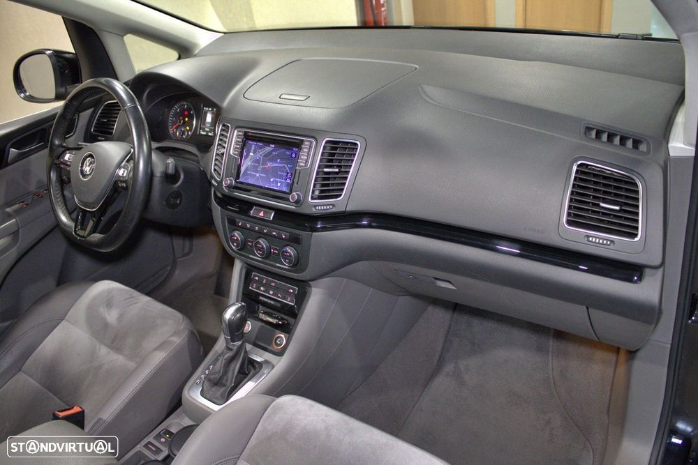 VW Sharan 2.0 TDI Blue Highline DSG - 15