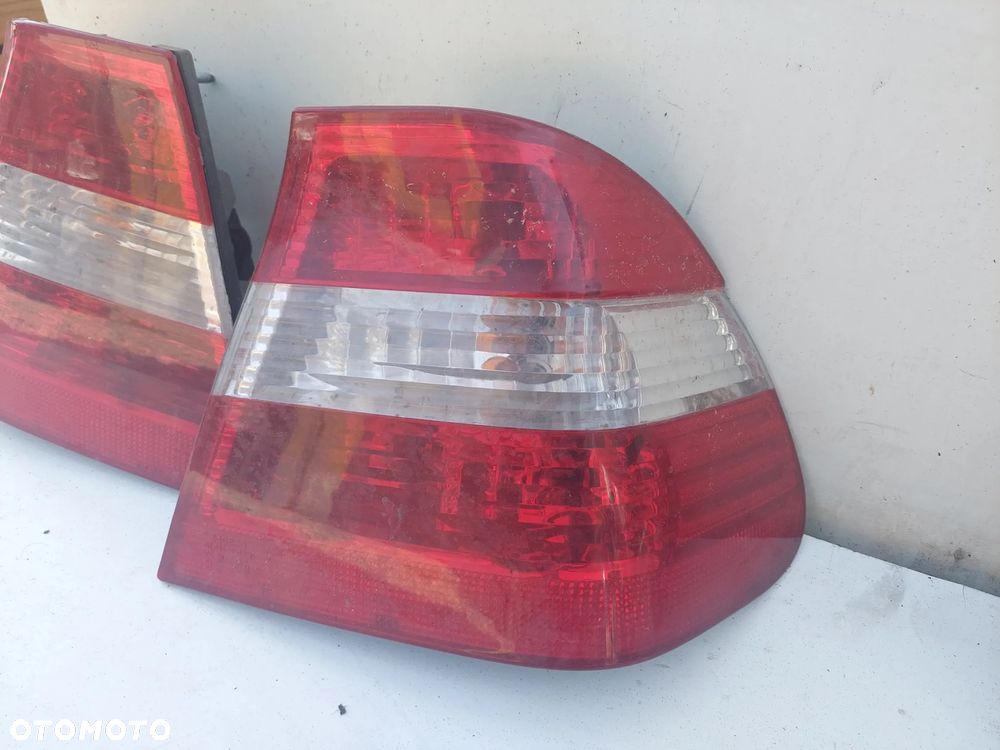 LAMPA TYŁ W BŁOTNIK E46 SEDAN PRAWA LEWA LIFT - 2