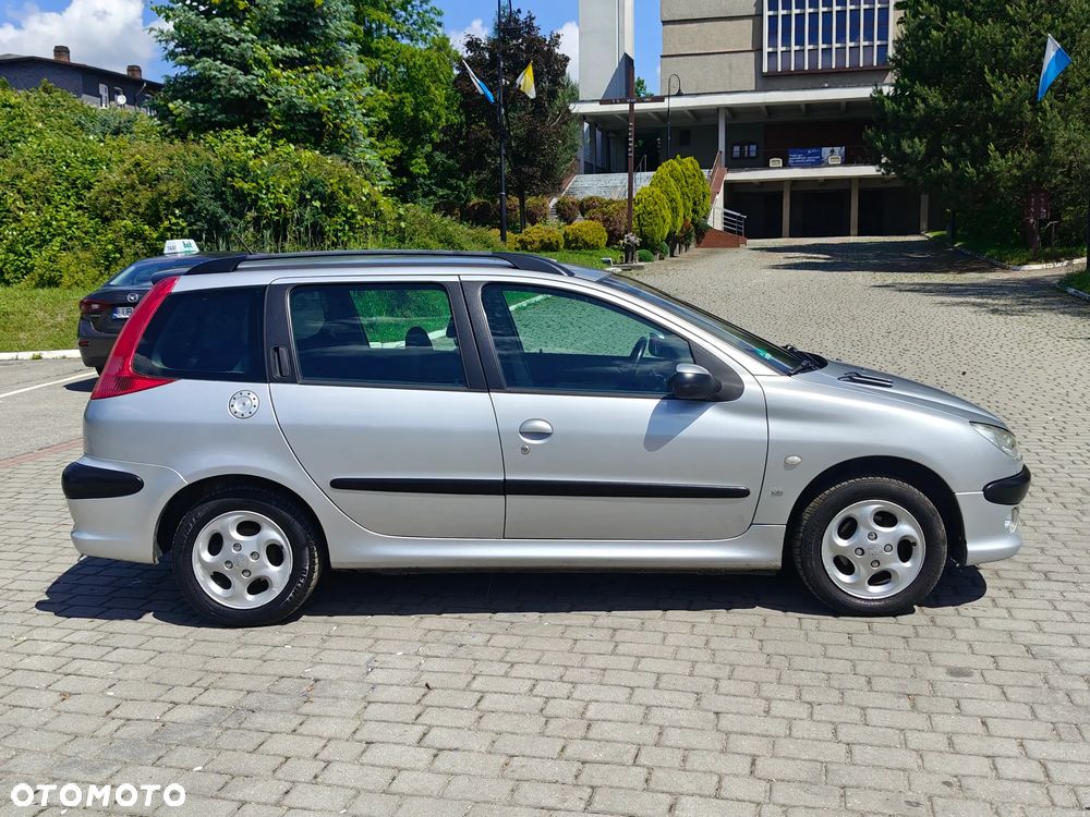 Peugeot 206 75 Grand Filou - 5