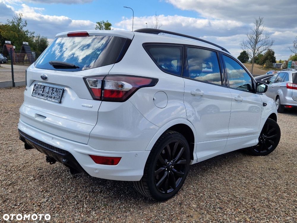 Ford Kuga 1.5 EcoBoost 2x4 ST-Line - 2