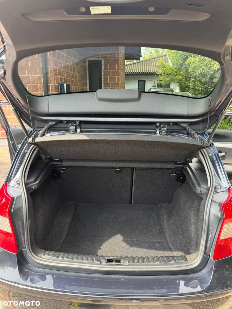 BMW Seria 1 - 24
