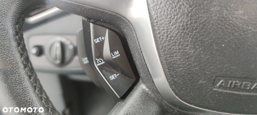 Ford C-MAX 1.6 TDCi Start-Stop-System Titanium - 27