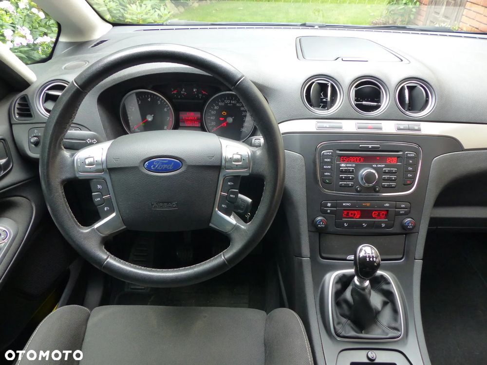 Ford S-Max - 15