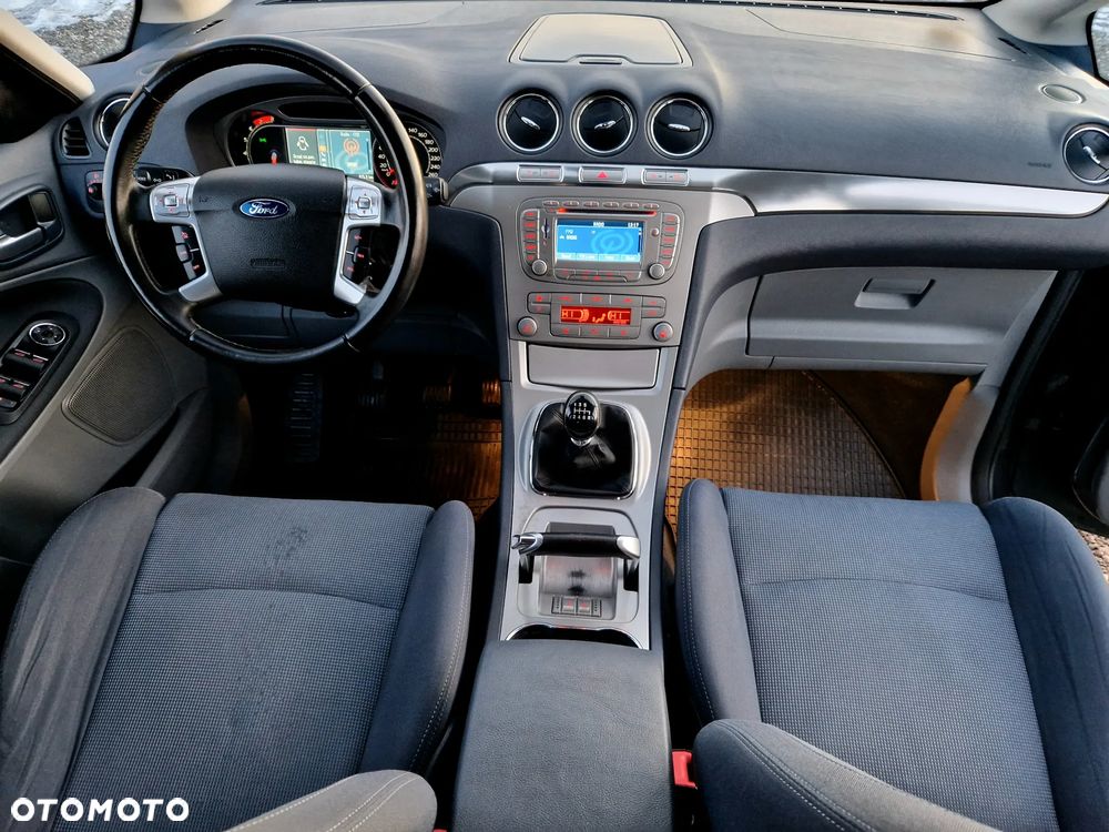 Ford S-Max 2.5 Titanium - 11