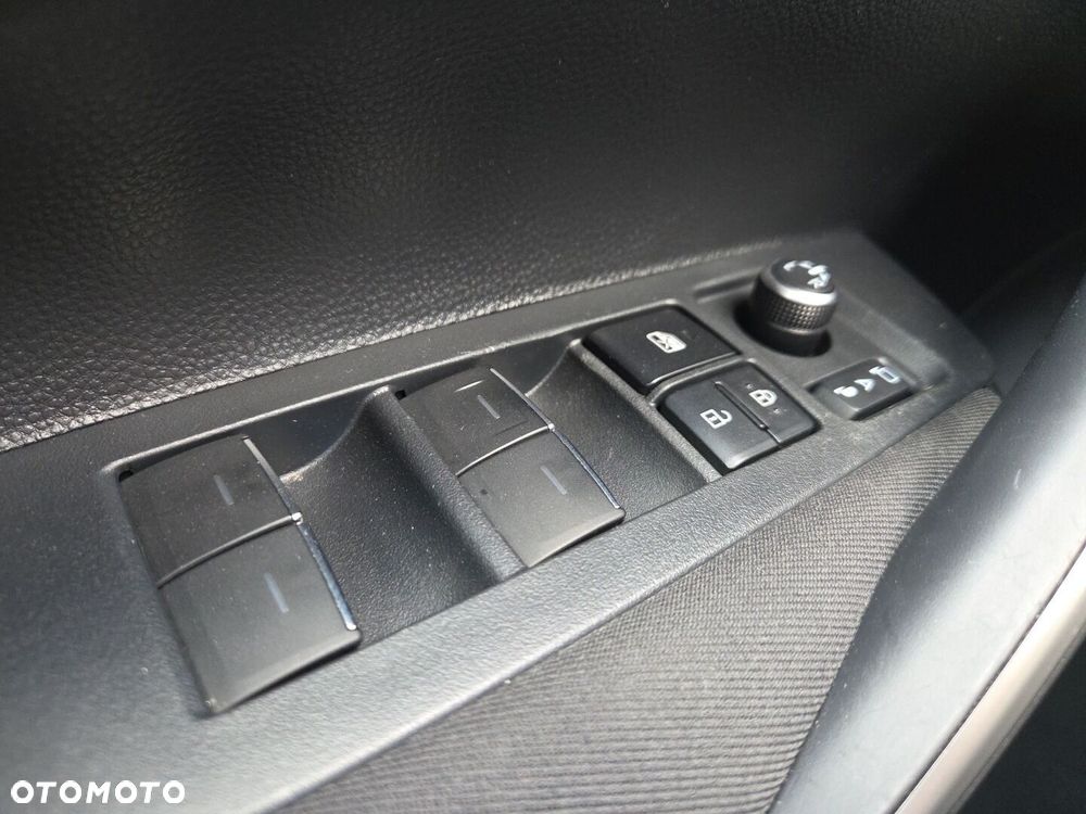 Toyota Corolla - 19