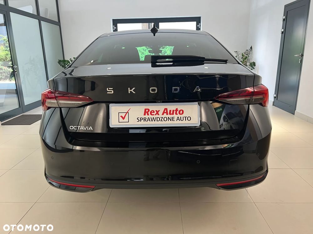 Skoda Octavia 1.5 TSI Selection - 8
