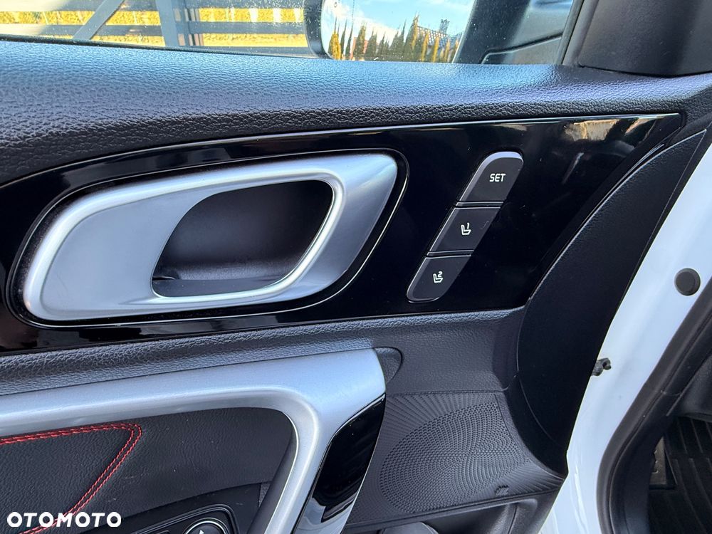 Kia ProCeed 1.6 T-GDI GT DCT - 27