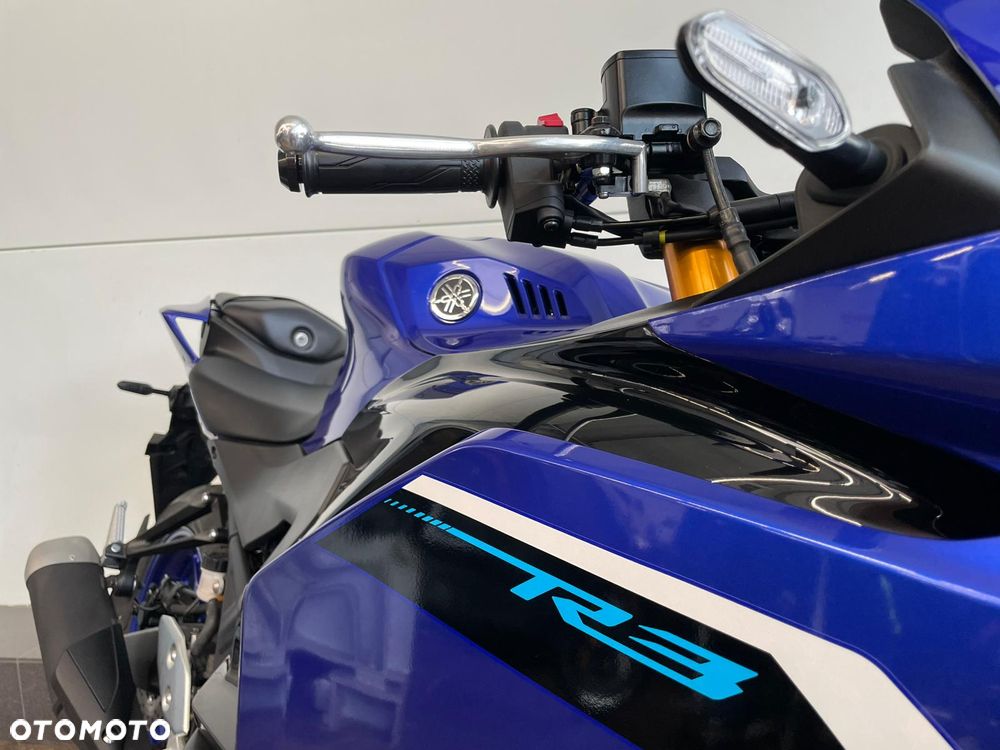 Yamaha R3 - 13