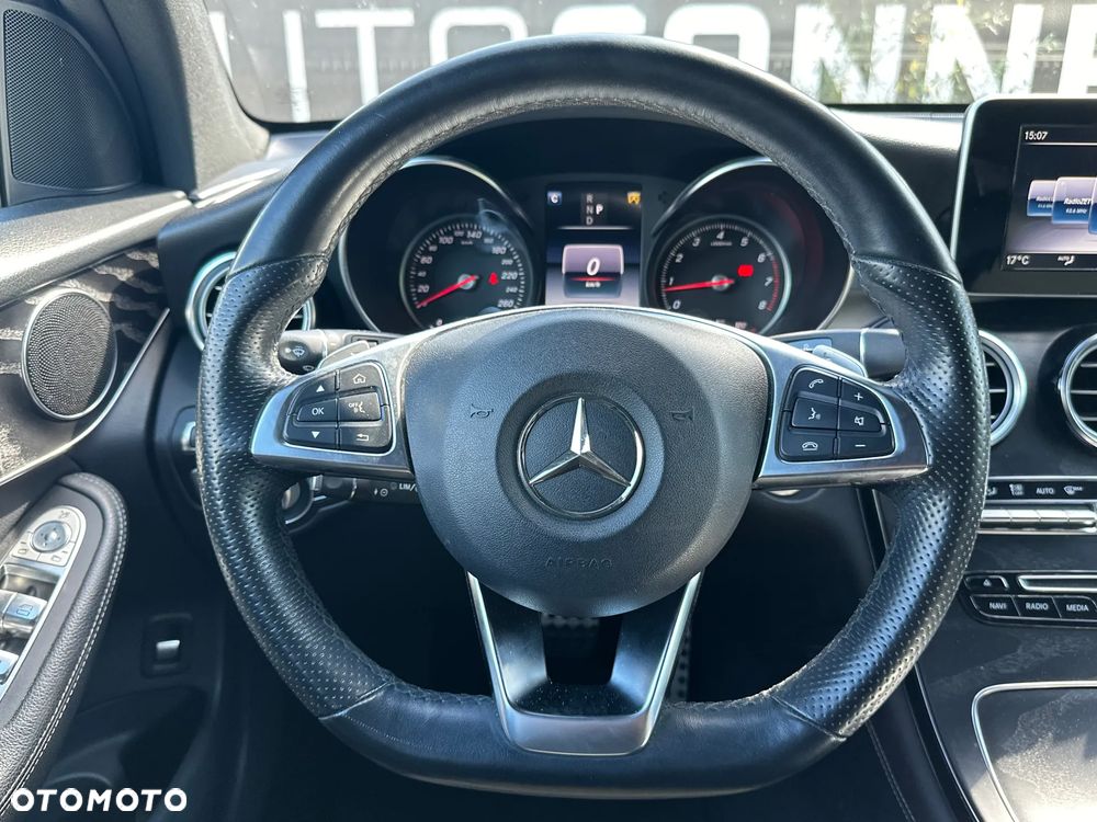 Mercedes-Benz GLC 250 4Matic 9G-TRONIC AMG Line - 17