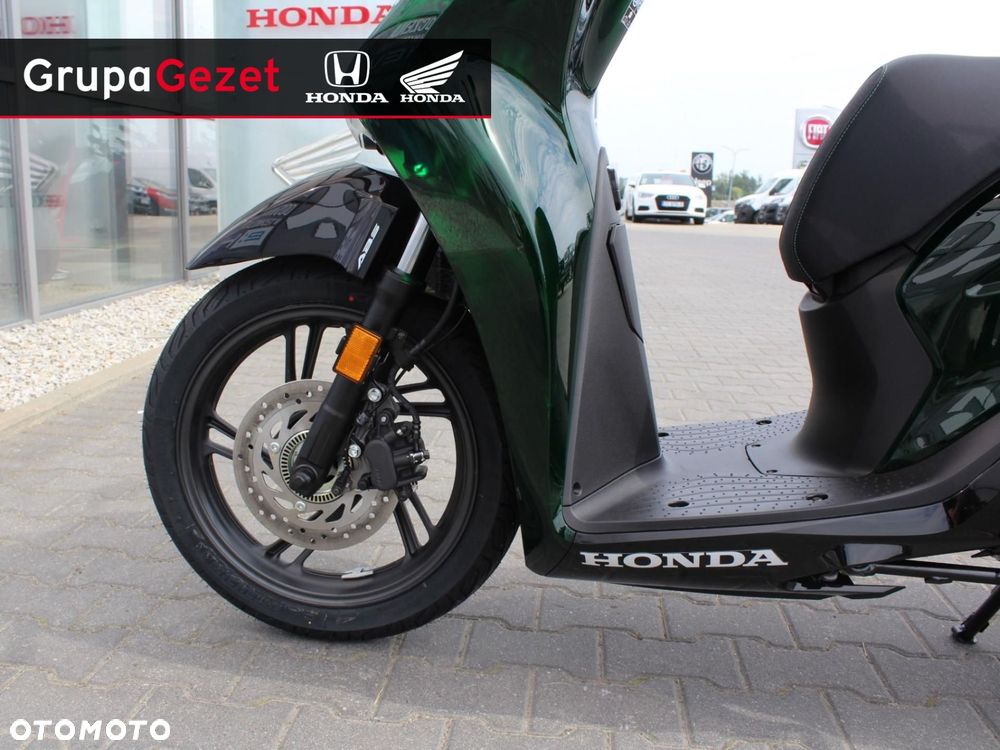 Honda SH - 9