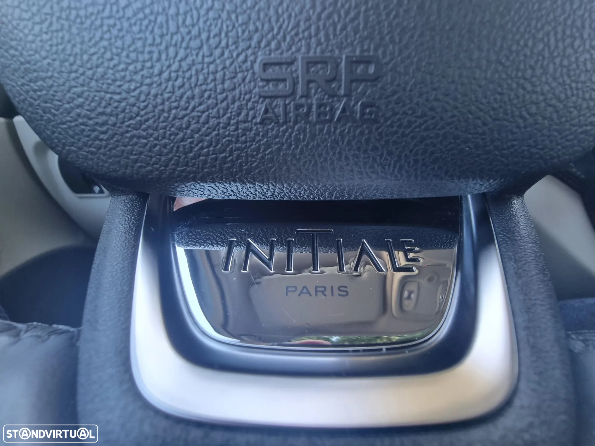 Renault Captur 1.5 dCi Initiale Paris EDC - 41