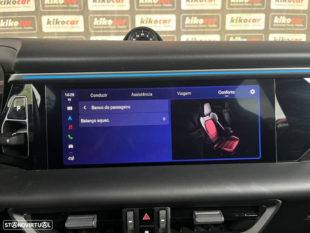 Porsche Macan Electric 4 - 44