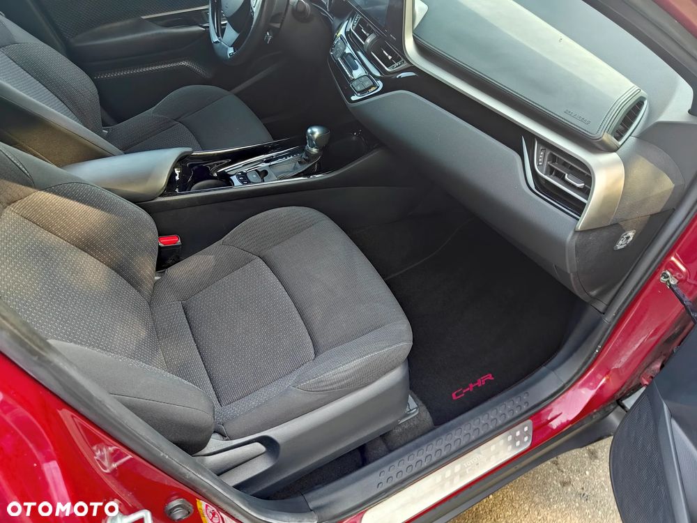 Toyota C-HR - 28