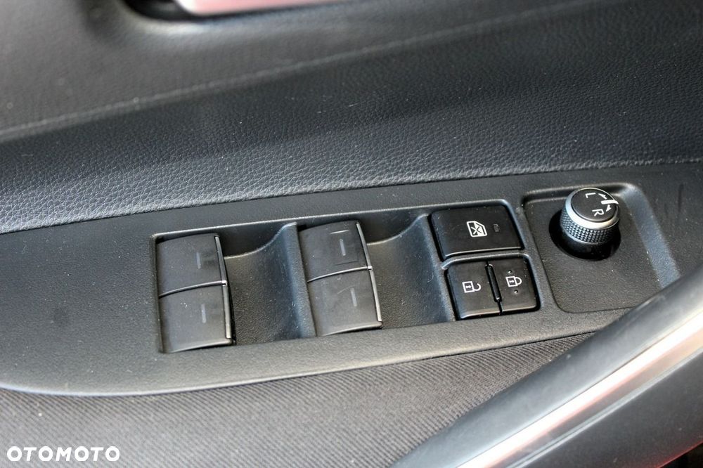 Toyota Corolla 1.8 Hybrid Comfort - 27