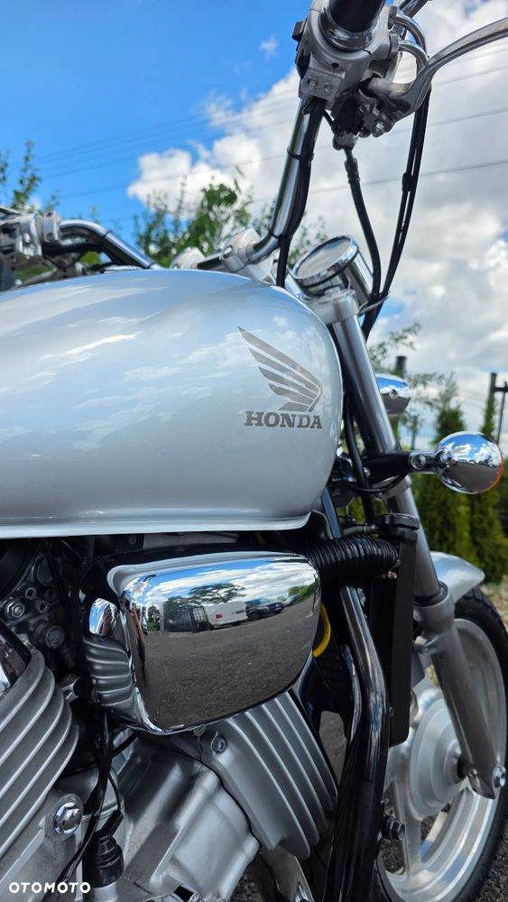Honda VF - 9