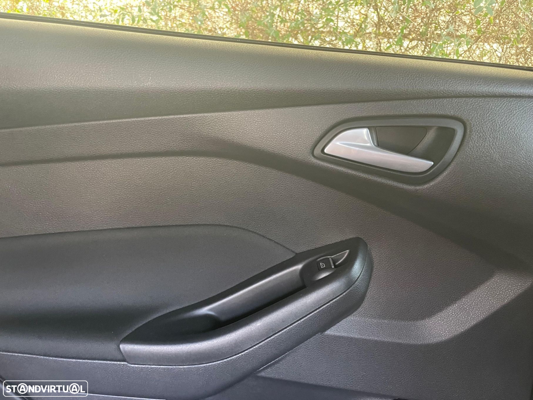 Ford Focus 1.5 TDCi EcoBlue ST-Line - 10