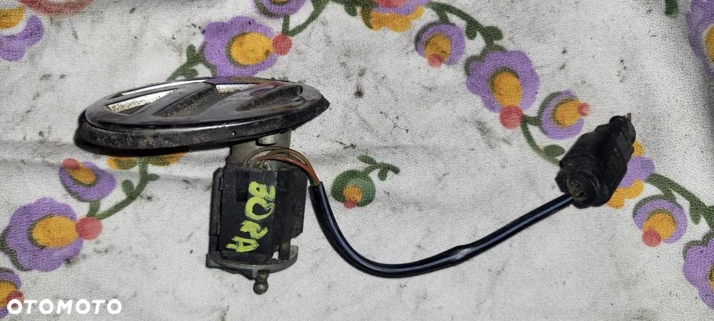 KLAMKA ZAMEK KLAPY BAGAŻNIKA VW BORA
