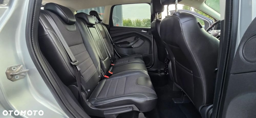 Ford Kuga 2.0 TDCi 4x4 Titanium - 35