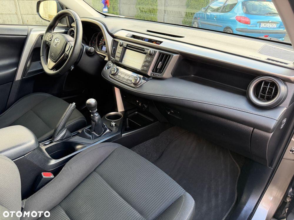 Toyota RAV4 2.0 D-4D Premium 4x2 - 16