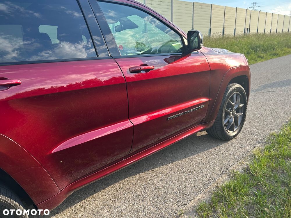 Jeep Grand Cherokee - 13