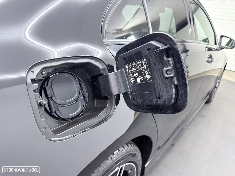 Mercedes-Benz A 250 Limousine e 8G-DCT AMG Line Advanced - 29