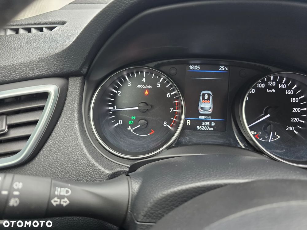 Nissan Qashqai 1.3 DIG-T N-Connecta DCT - 9