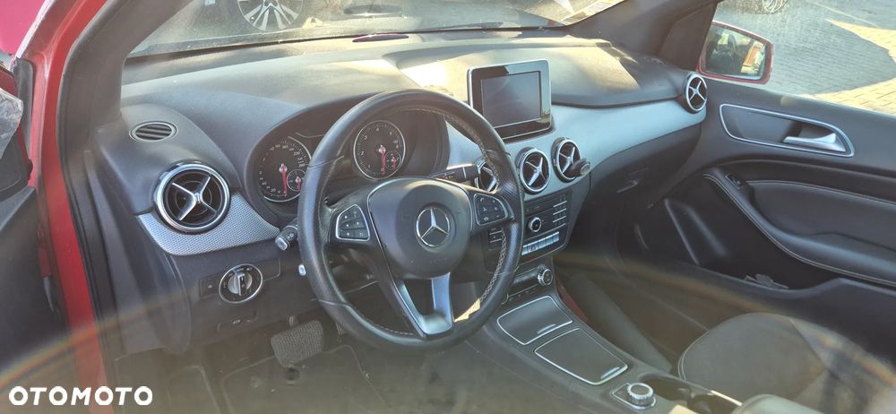 Mercedes-Benz Klasa B 180 (CDI) d 7G-DCT - 23