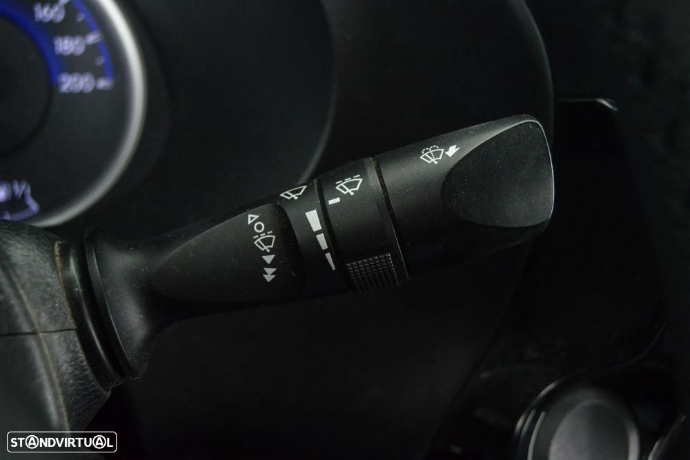 Toyota Hilux 2.4 D-4D 4X4 Cabine Simples 2L - 29