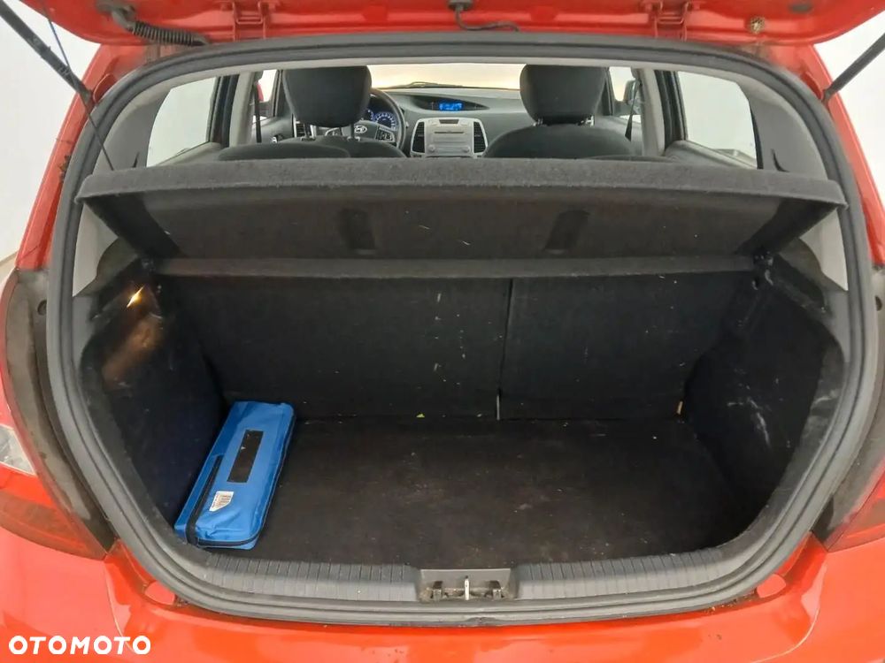 Hyundai i20 - 3