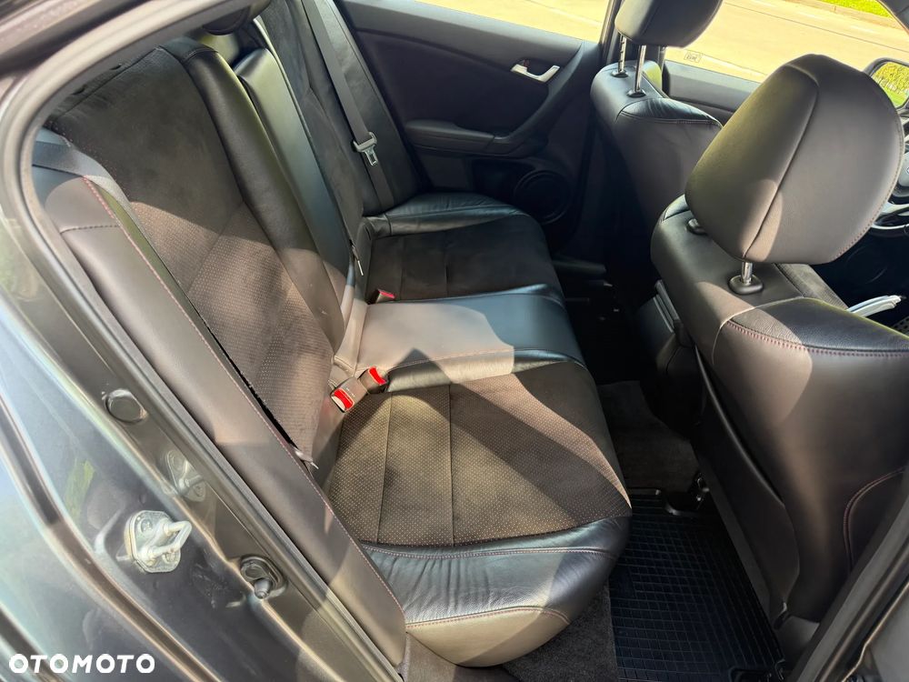 Honda Accord - 28