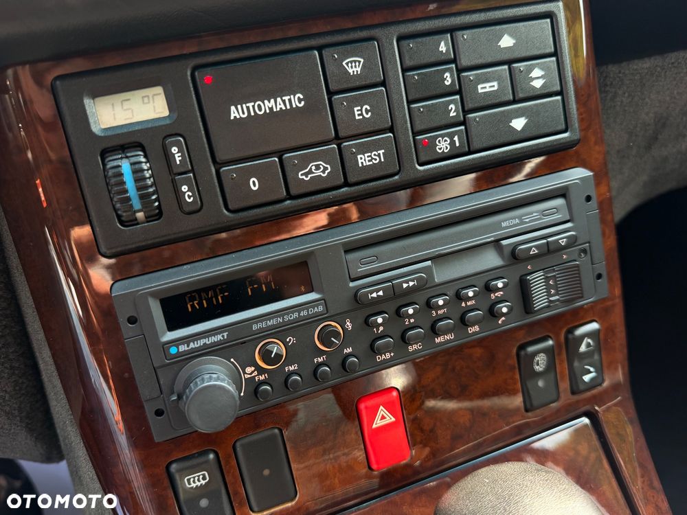 Mercedes-Benz SL - 11