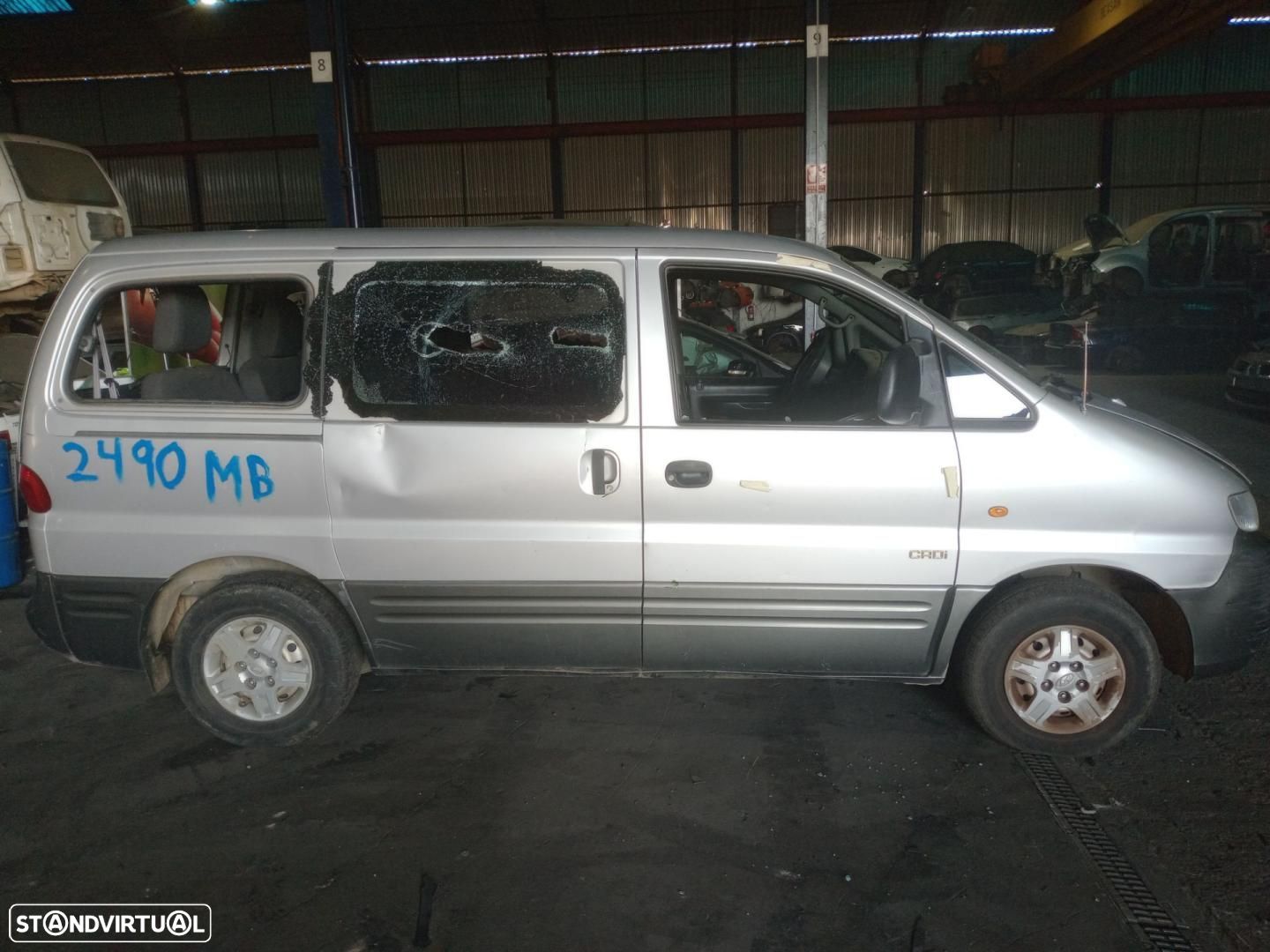 BANCOS TRASEIROS ESQUERDOS HYUNDAI H-1 - 1