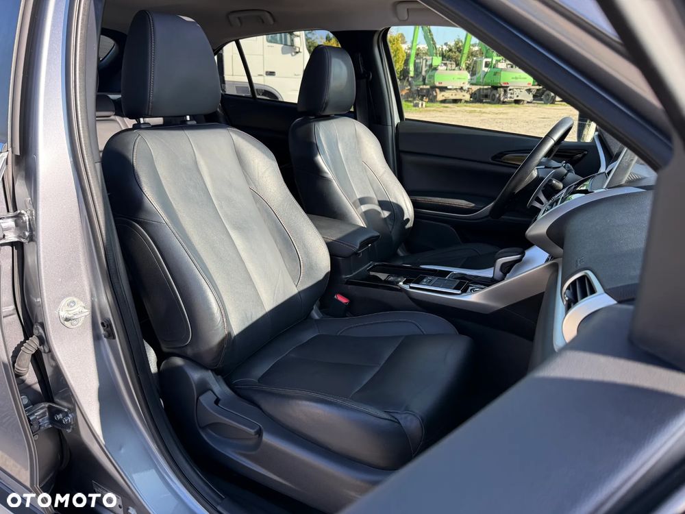 Mitsubishi Eclipse Cross 1.5 T-MIVEC ClearTec CVT 4WD Diamant Edition Plus - 32