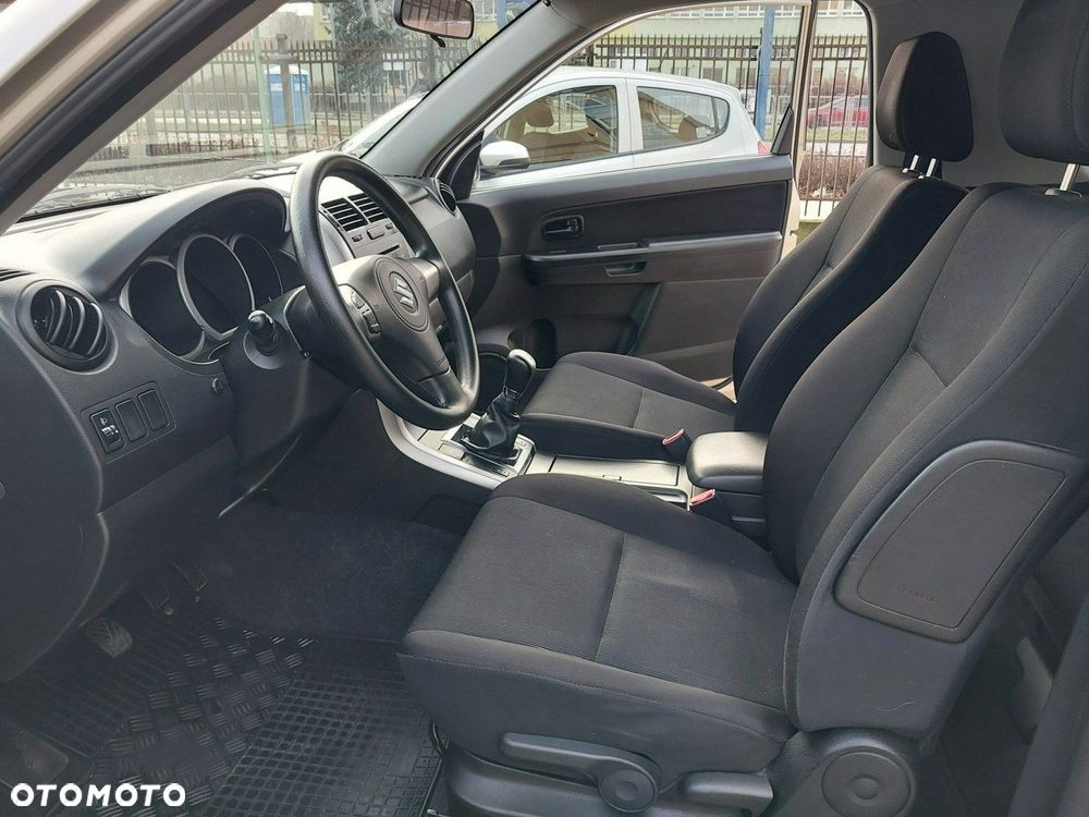 Suzuki Grand Vitara 1.6 Comfort - 18