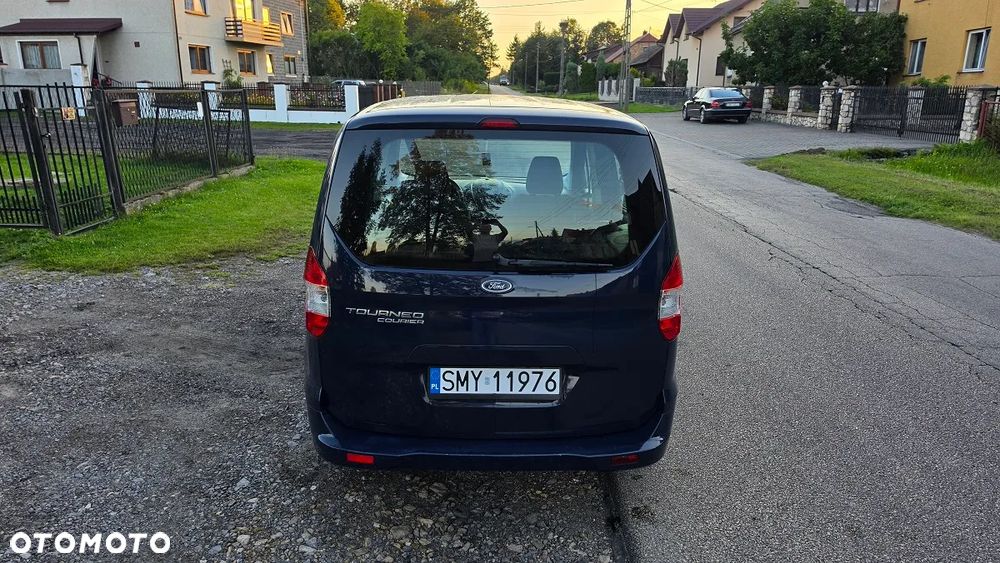 Ford Tourneo Courier 1.5 TDCi Trend - 5
