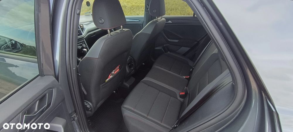 Volkswagen T-Roc 1.5 TSI R-Line DSG - 23