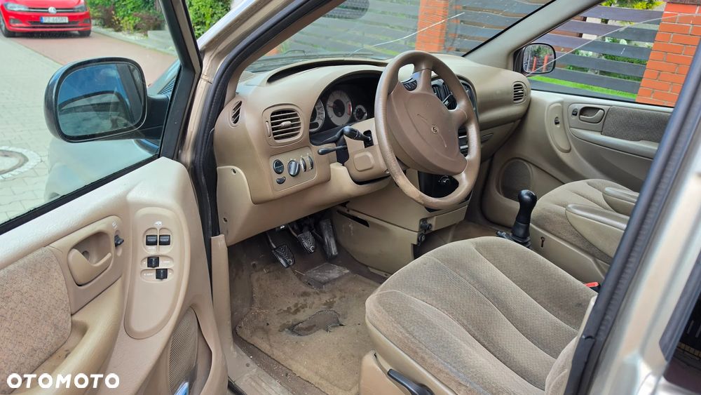 Chrysler Grand Voyager 2.5L CRD SE - 10
