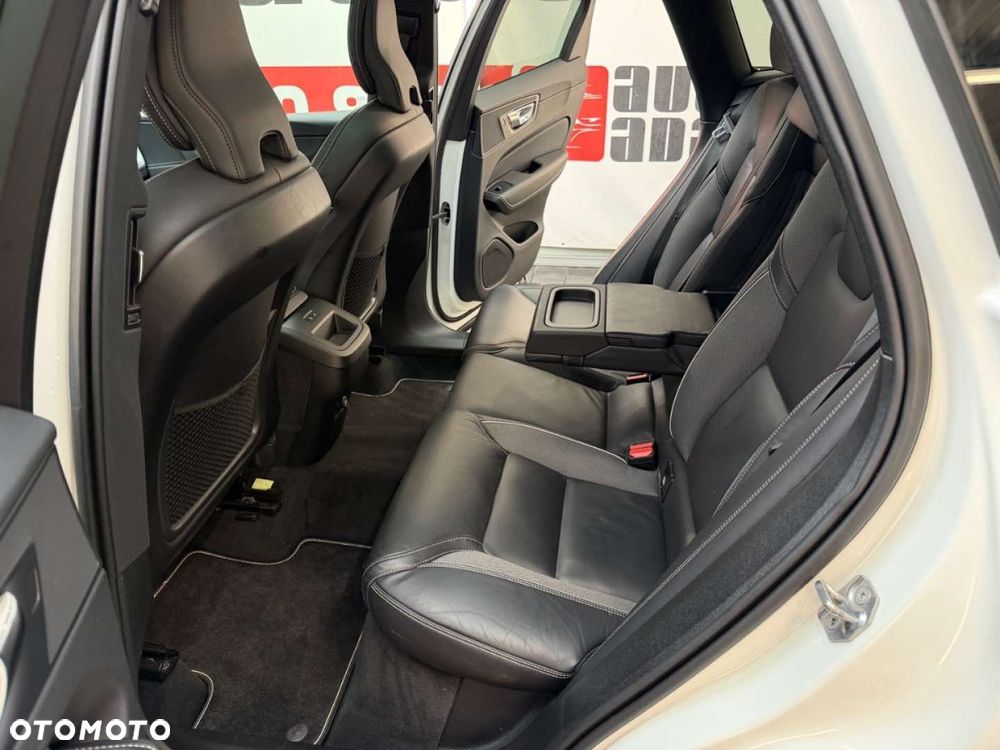 Volvo XC 60 - 35