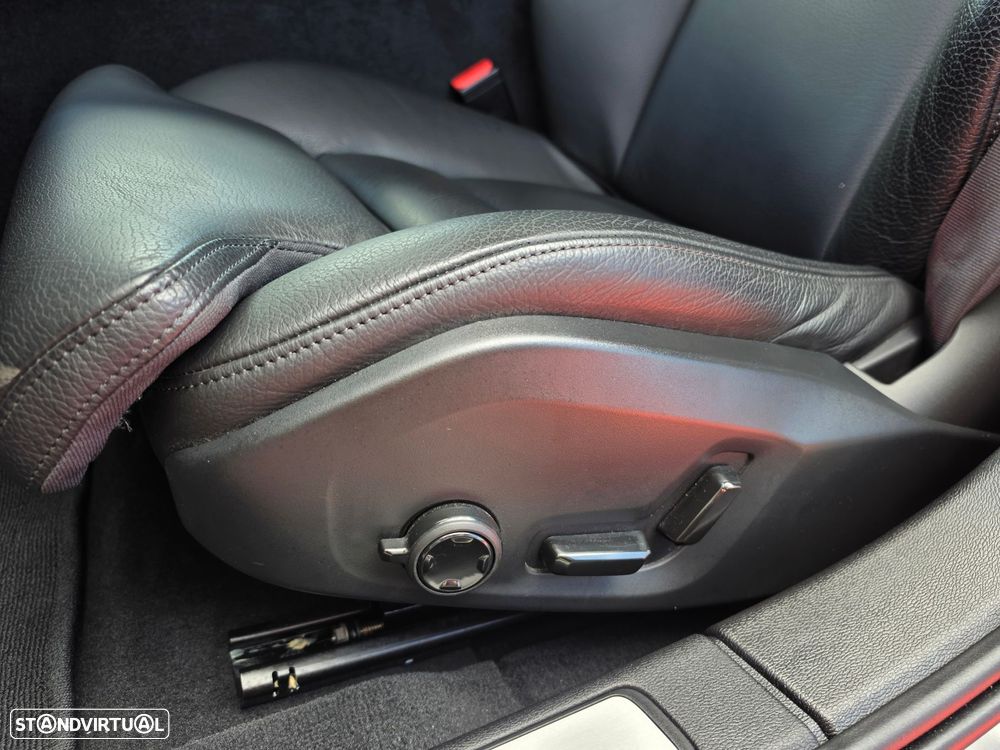 Volvo S60 2.0 T8 PHEV Plus Bright AWD - 14