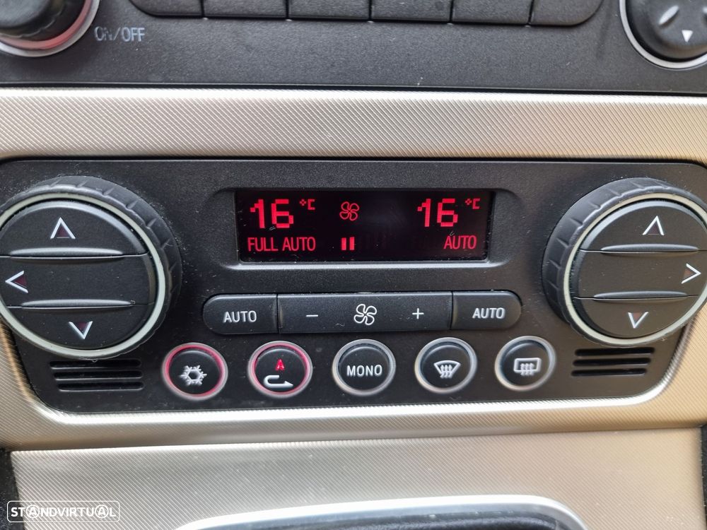 Alfa Romeo 159 Sportwagon 1.9 JTDm 16V 280 - 17