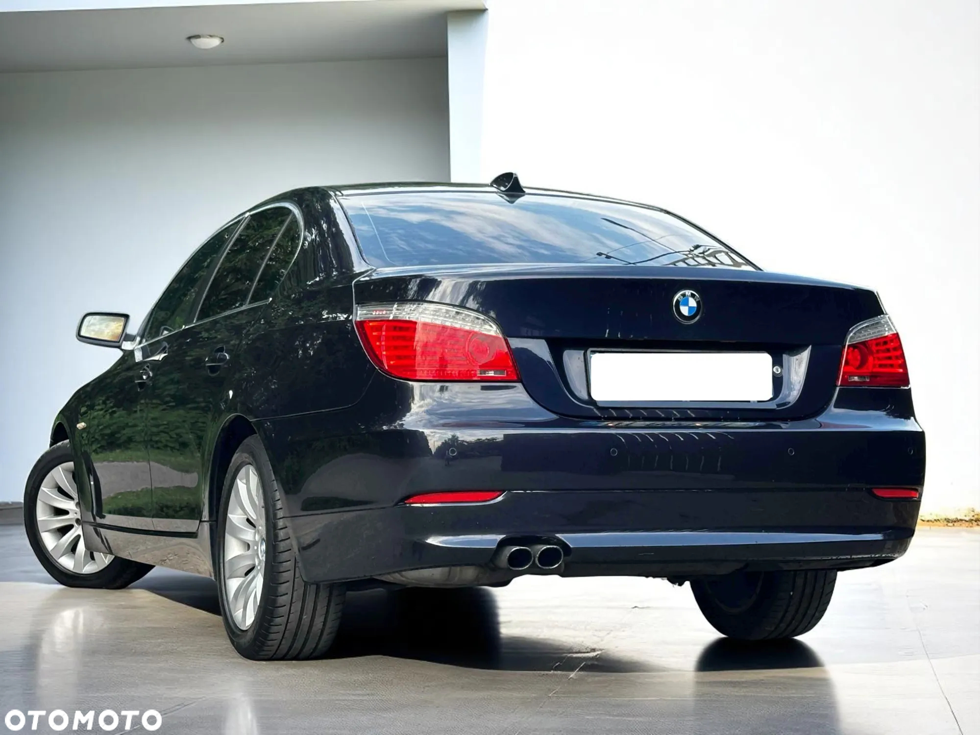 BMW Seria 5 523i Edition Exclusive - 15