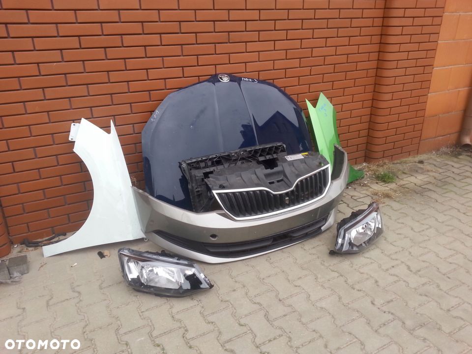MASKA BŁOTNIK ZDERZAK SKODA FABIA III 2014 - 1