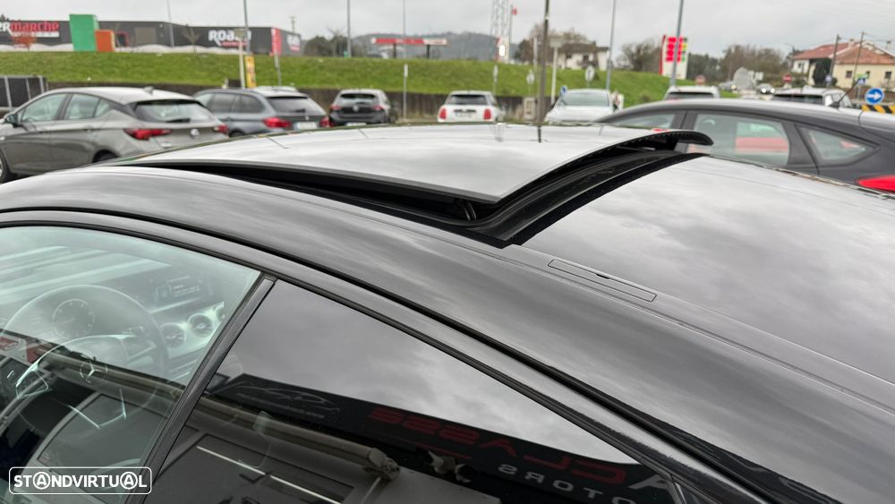 Mercedes-Benz E 220 d 4Matic Coupe 9G-TRONIC Edition 1 - 9