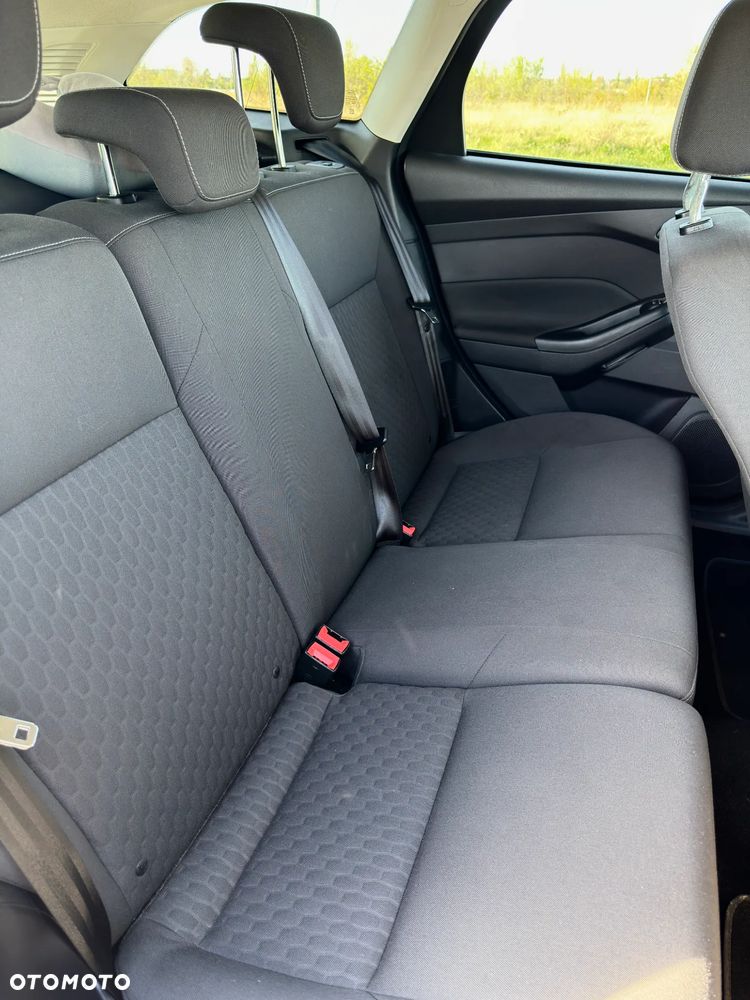 Ford Focus 1.0 EcoBoost Trend - 12