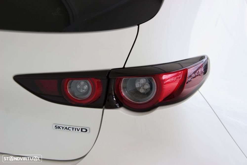 Mazda 3 - 8
