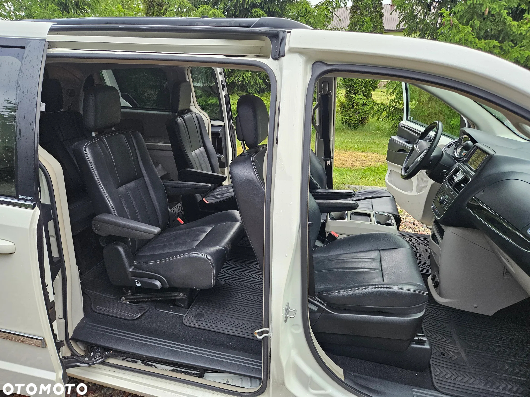 Chrysler Town & Country 3.6 Touring - 10